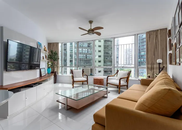 Pineapples LC703 - Apartamento 2 quartos na rua da praia na Barra da Tijuca